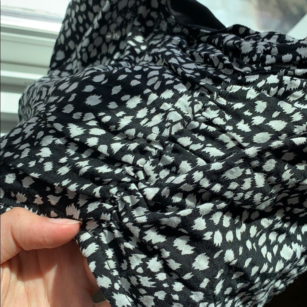 NEW | Cropped Adjustable Blouse - Picture 7 of 9